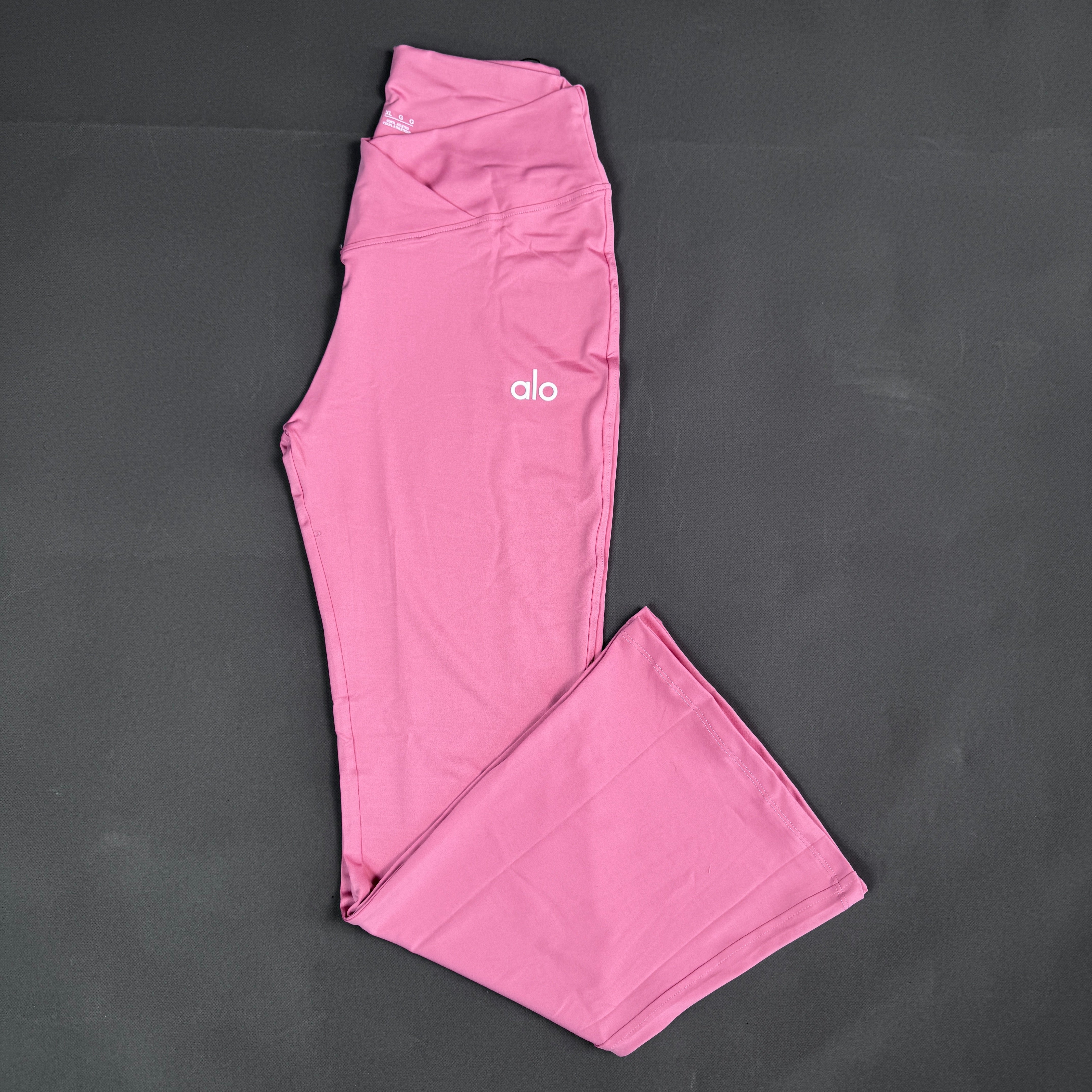 ستريج alo جارلس