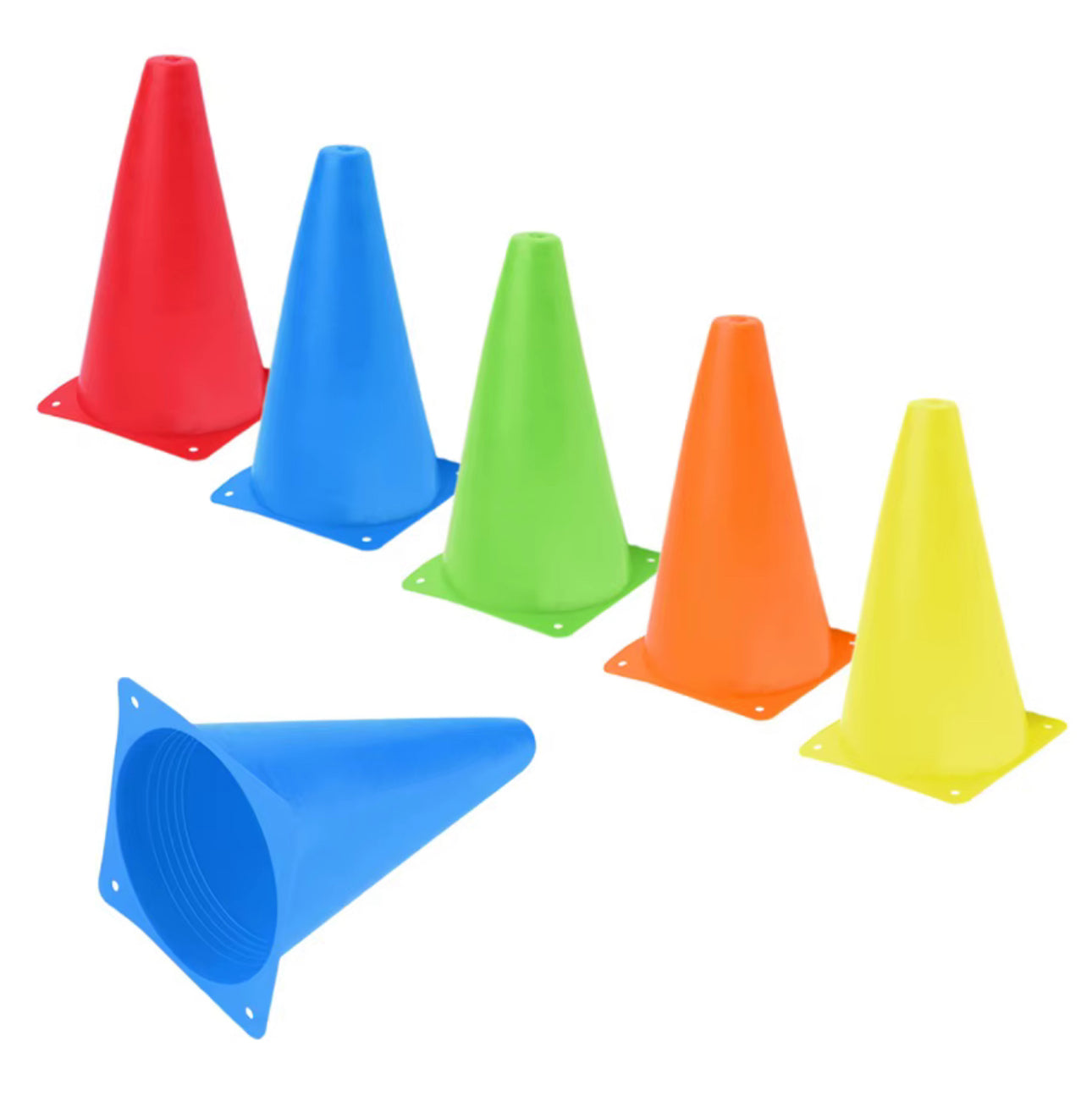 اقماع تدريب بلاستيكية