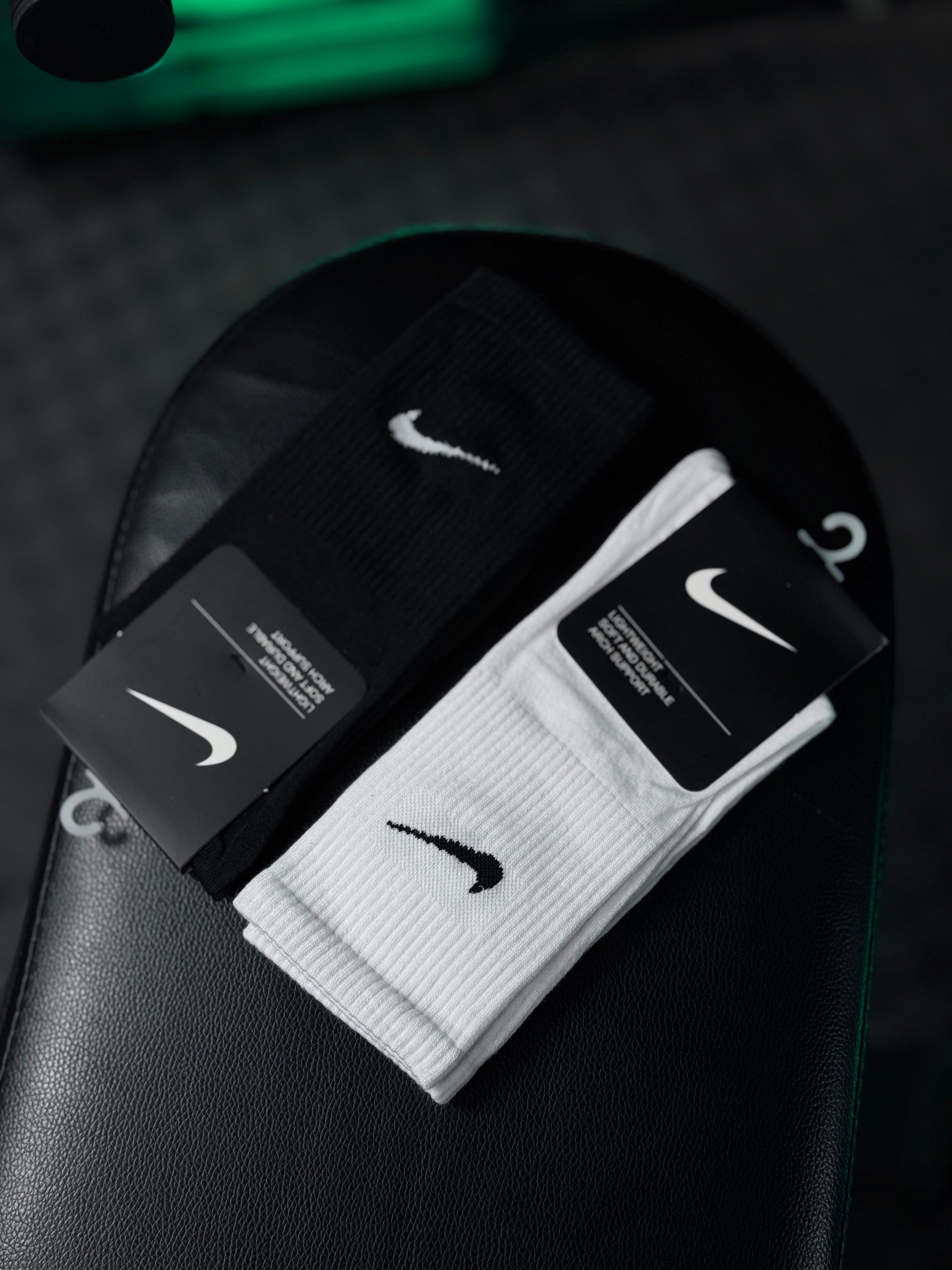 جواريب نايك طويل ar