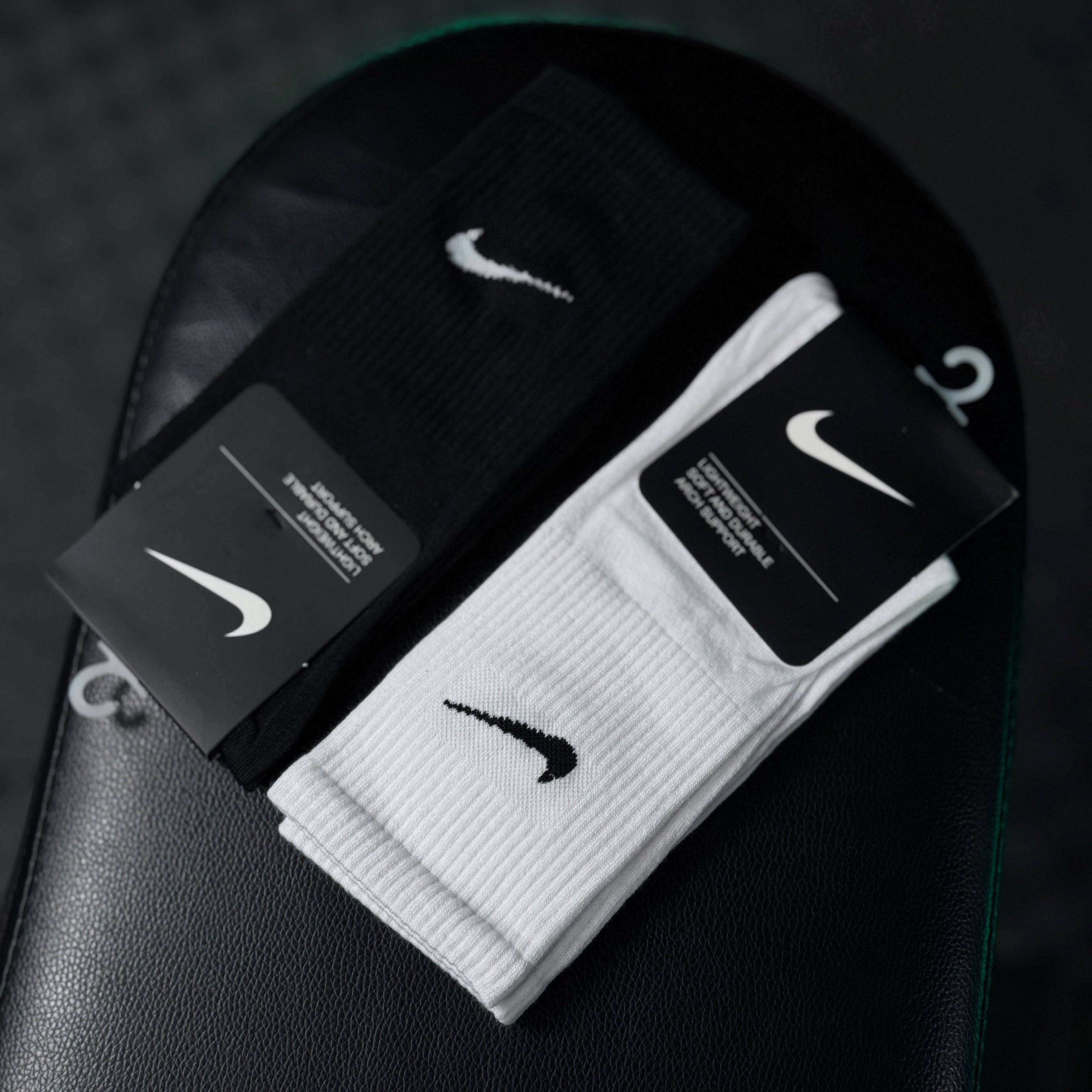 جواريب نايك طويل ar