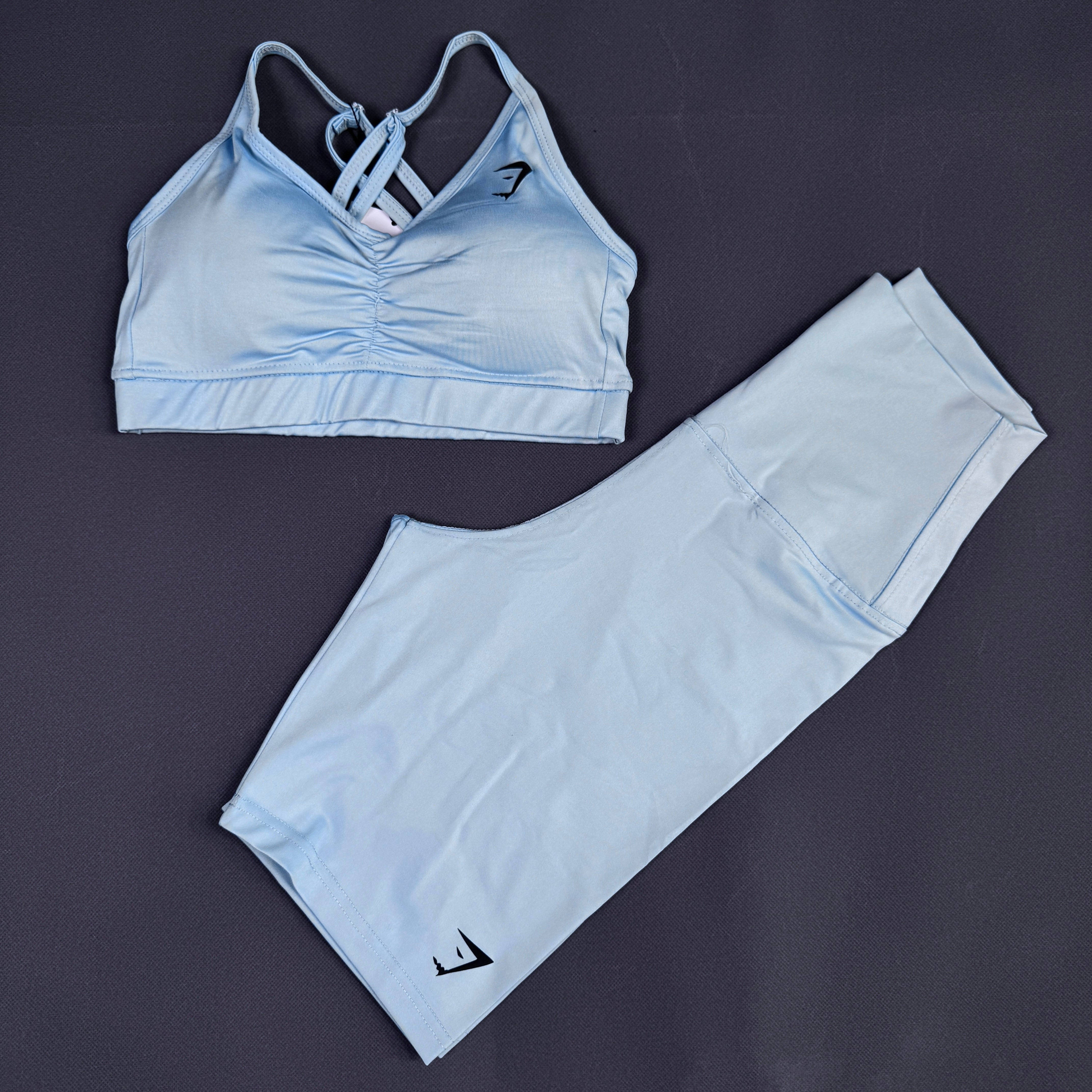 حمالة وشورت جم شارك