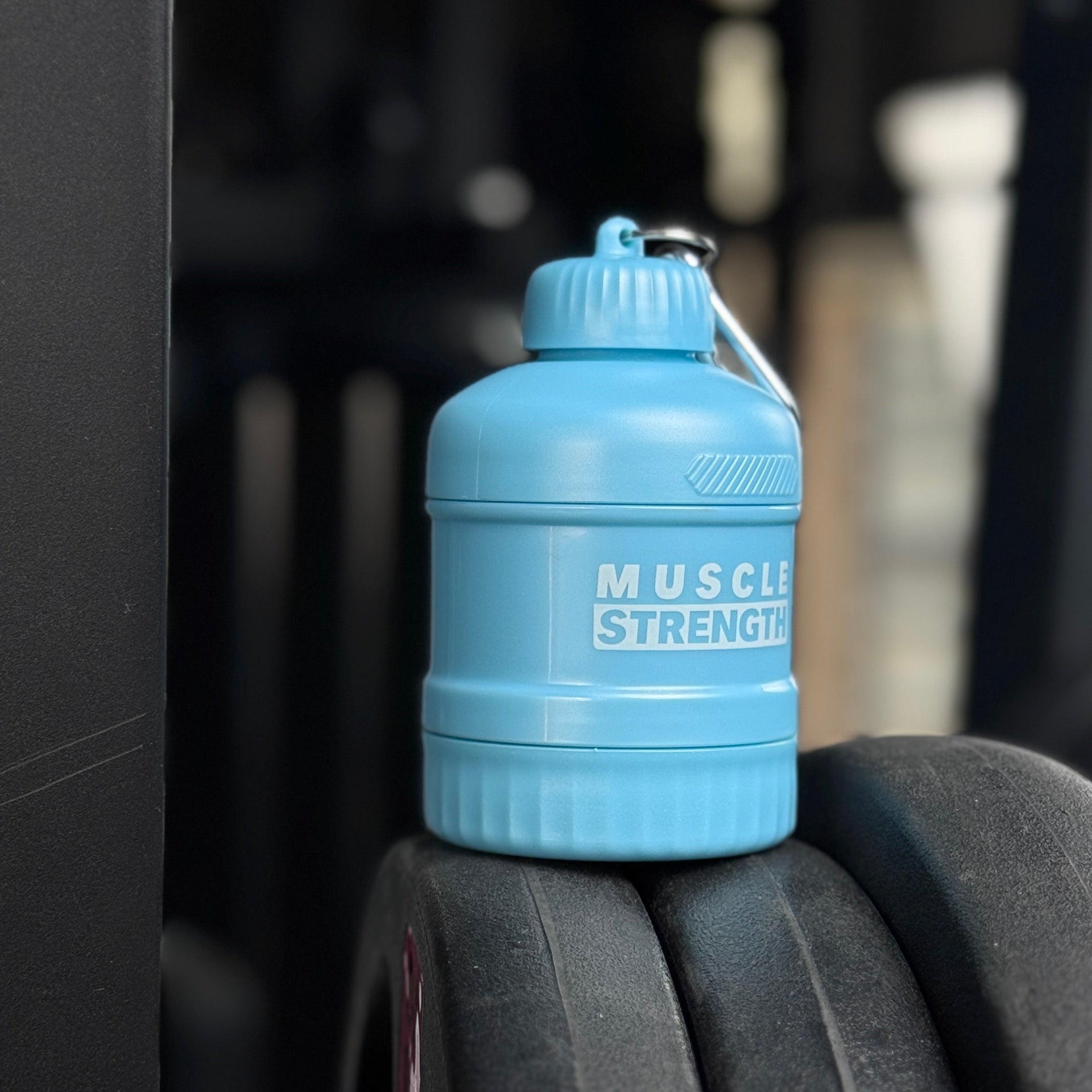 علبة مكملات محموله طابقين