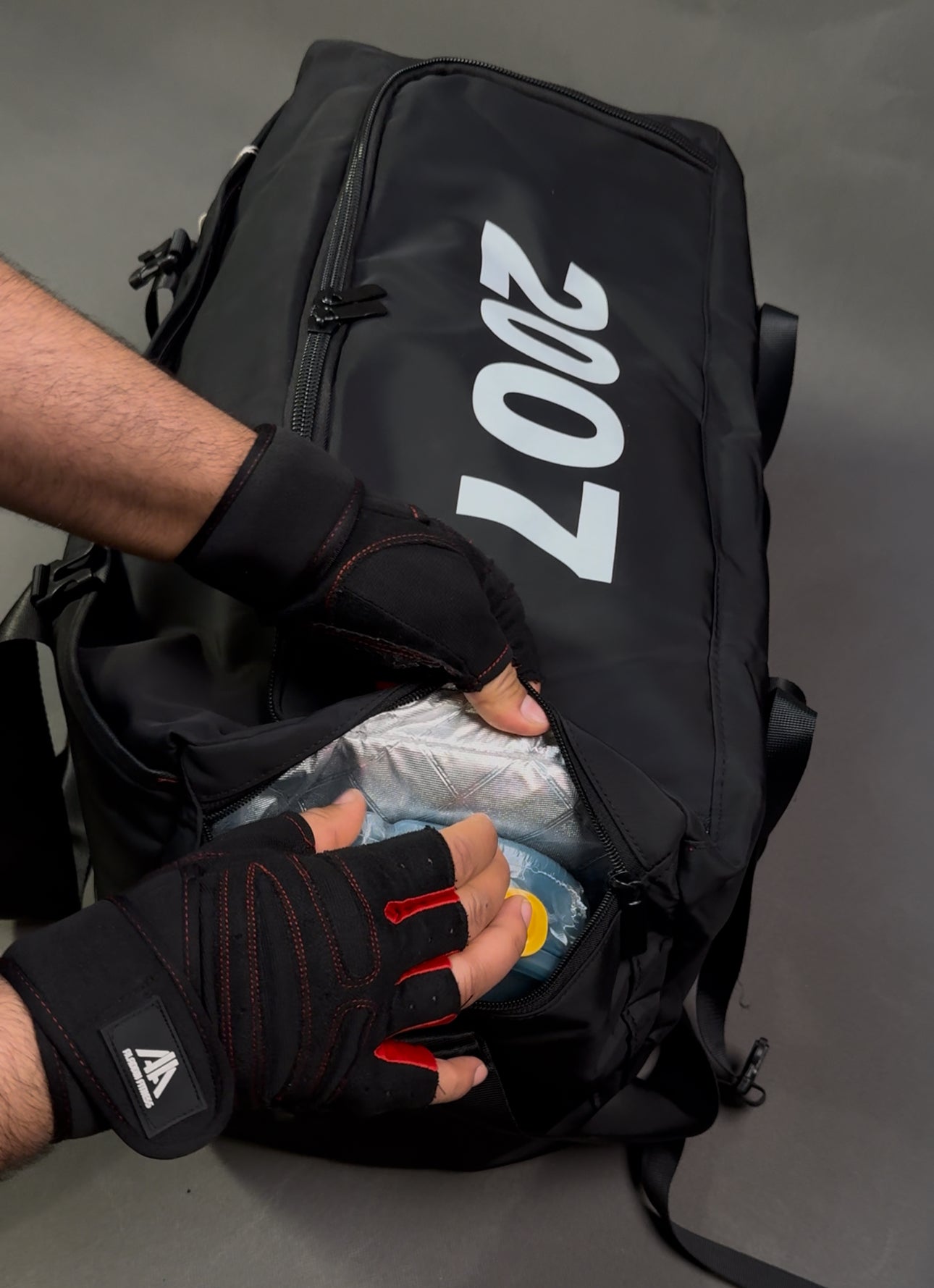 حقيبة محترفين للجم والسفر