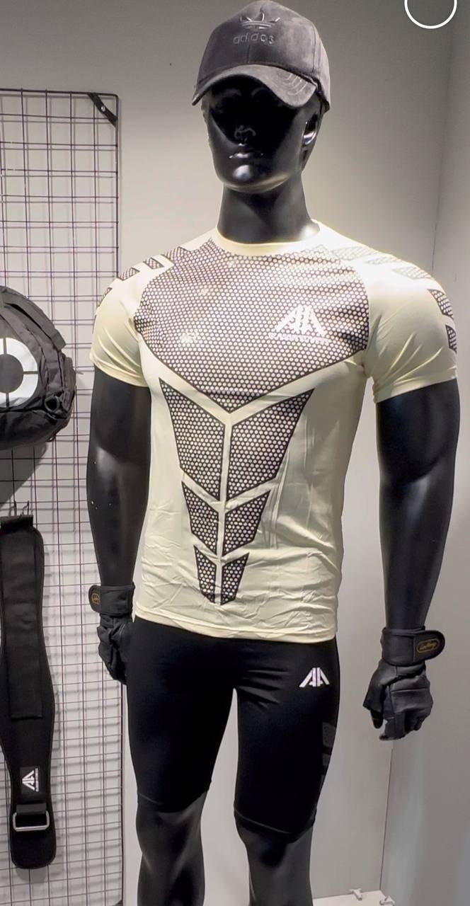 تشيرت و شورت عنكبوت