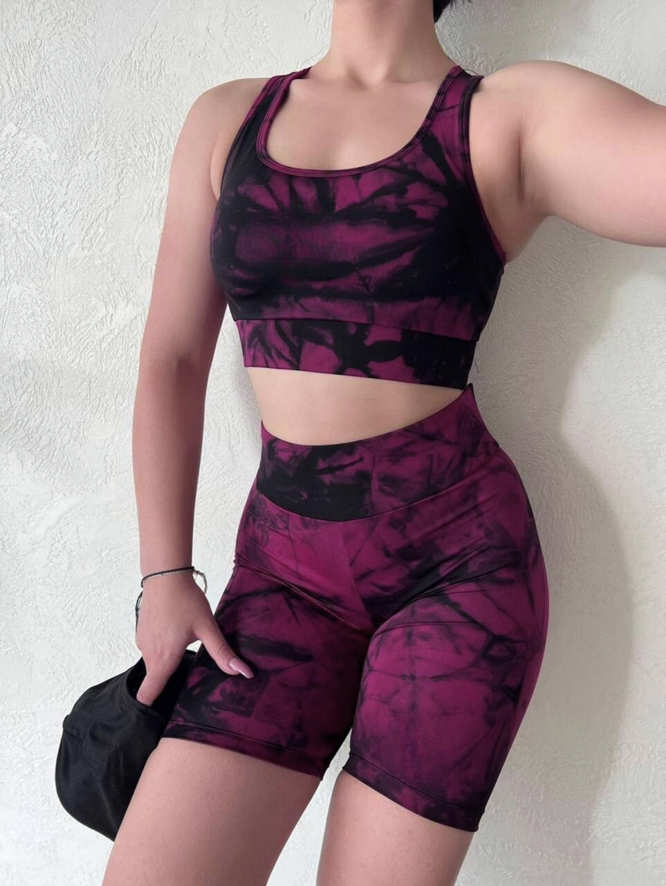 تراك نسائي قصير مشجر