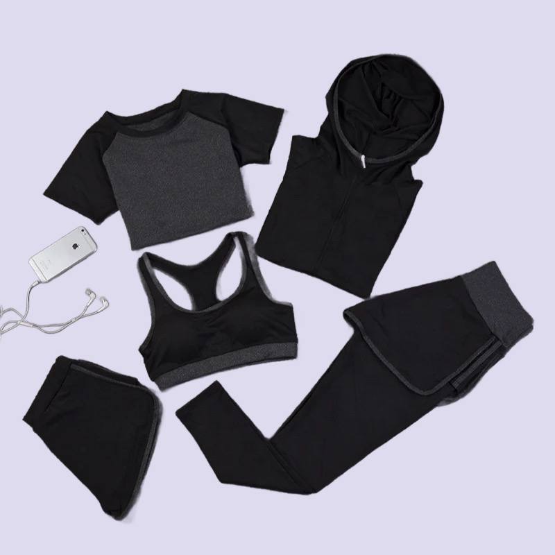 تراك ٥ قطع رياضي نسائي