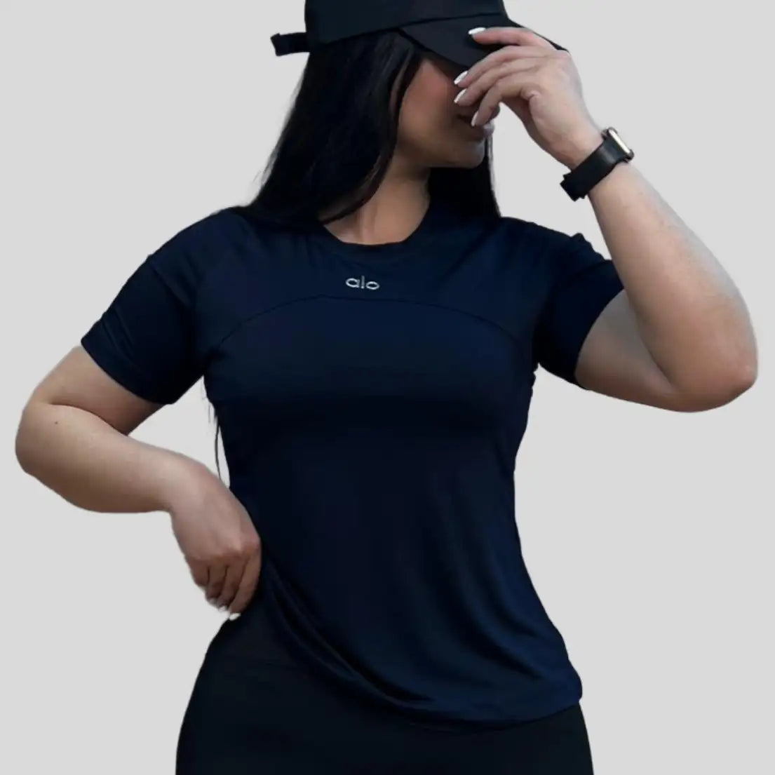 تيشيرت alo خط علوي نص ردن