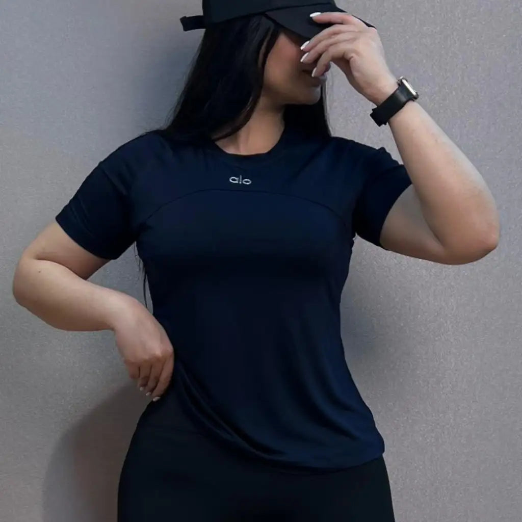 تيشيرت alo خط علوي نص ردن