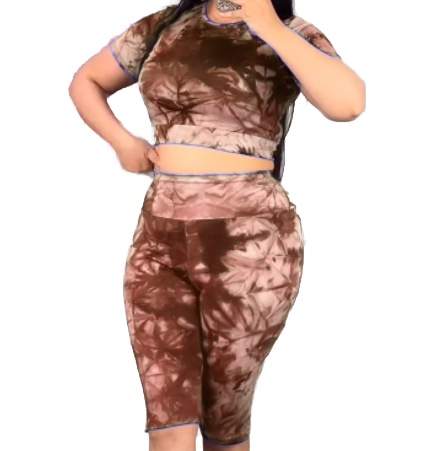 تراك نسائي قصير مشجر