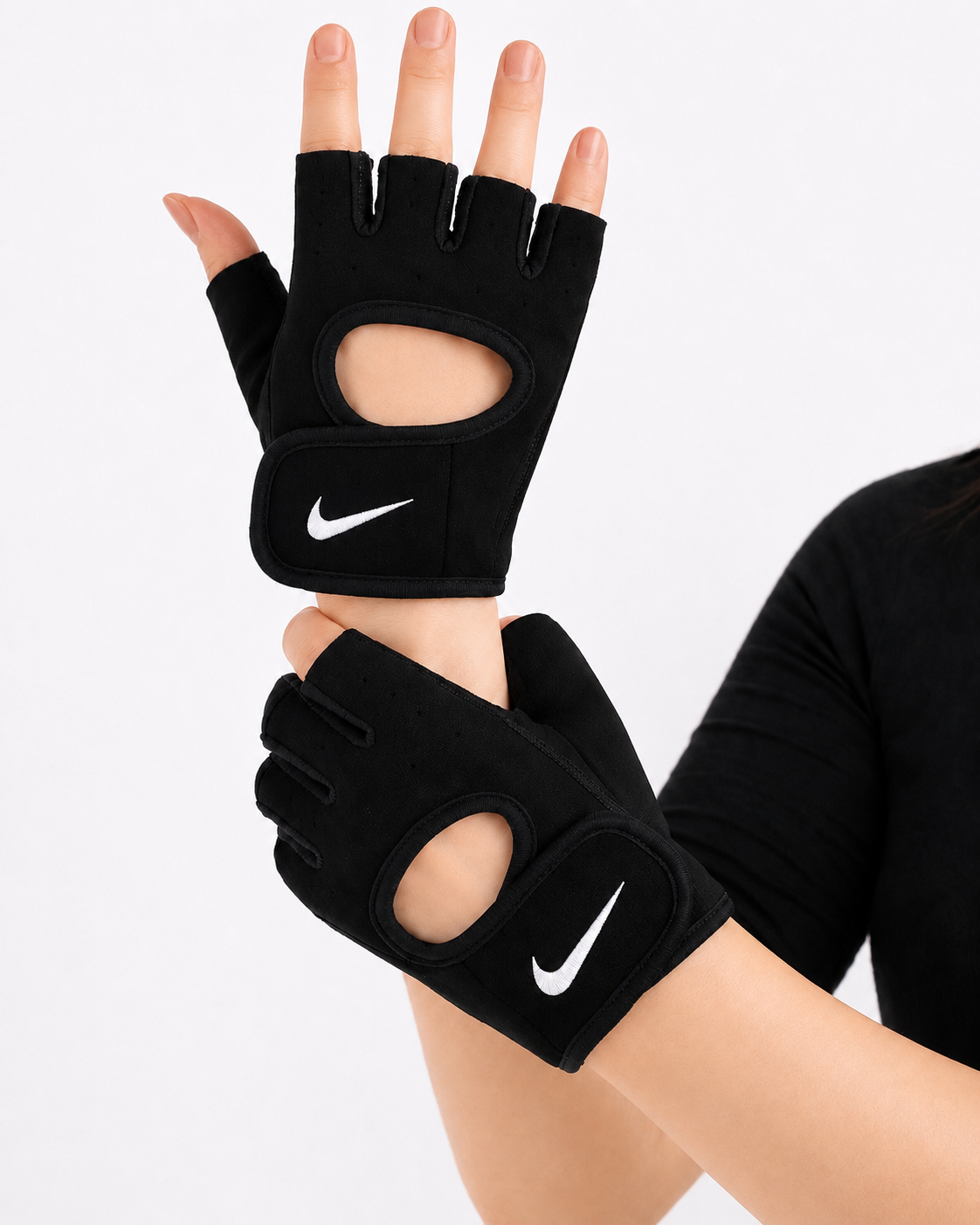 كفوف nike مثقب
