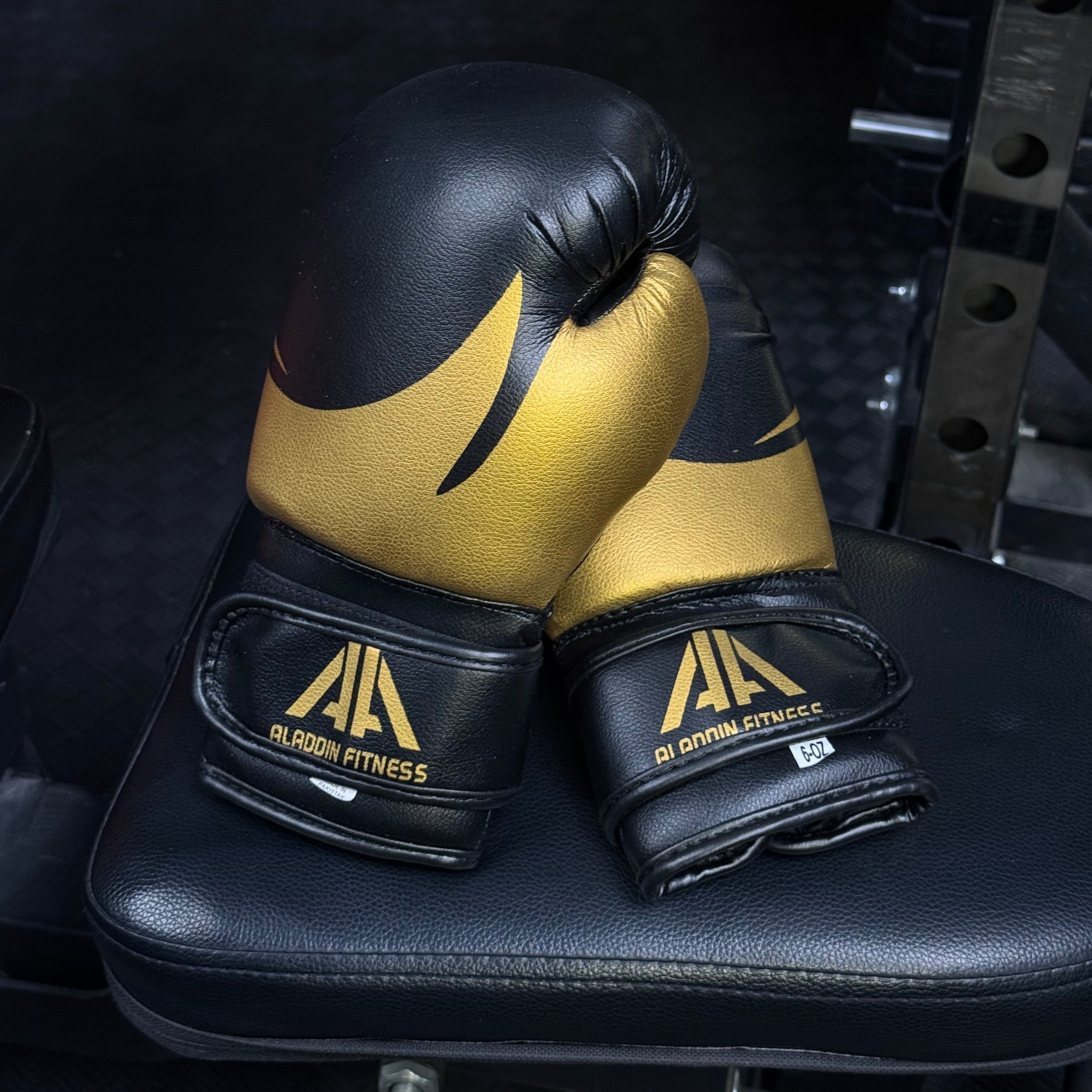 كفوف ملاكمة باكستاني