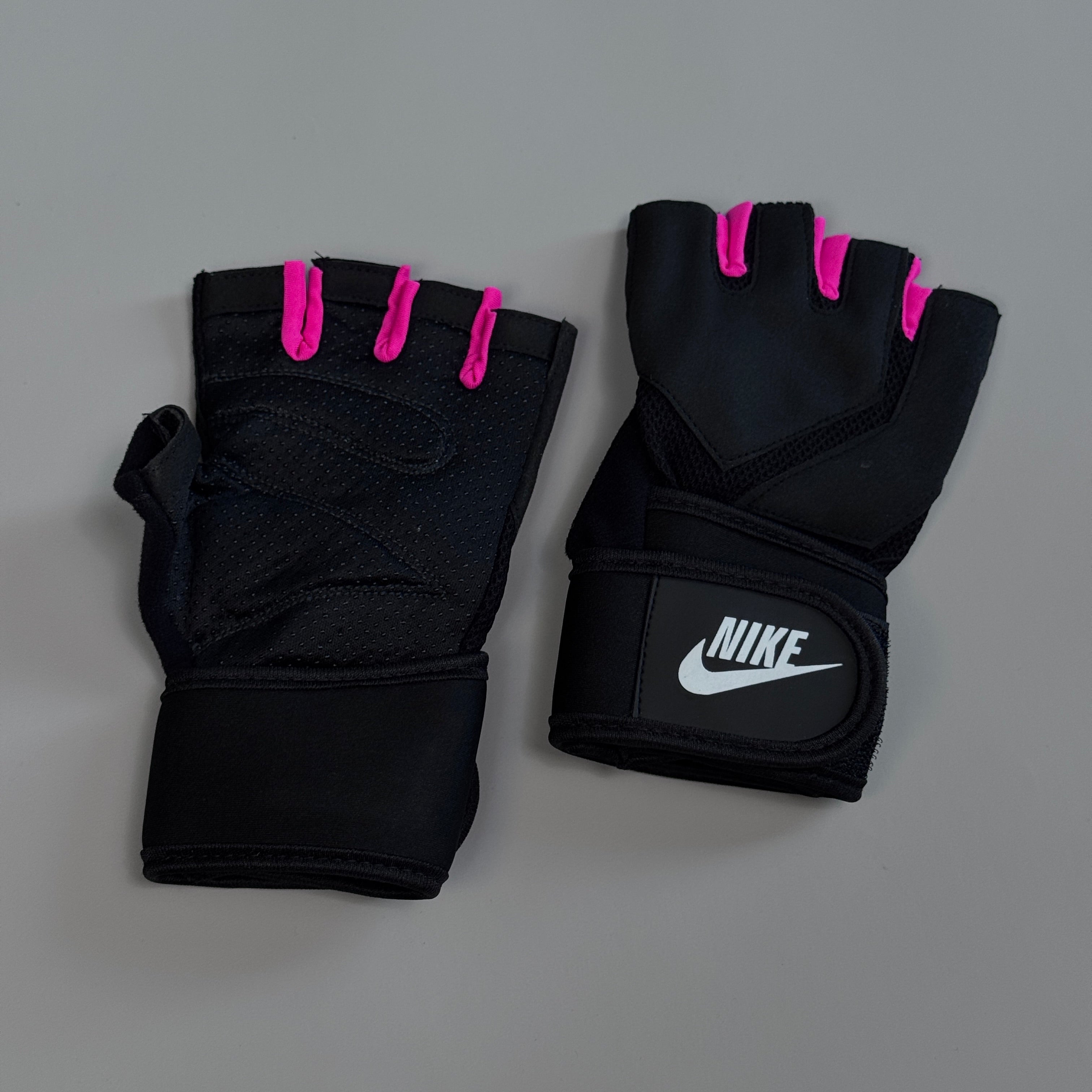 كفوف نايك pk