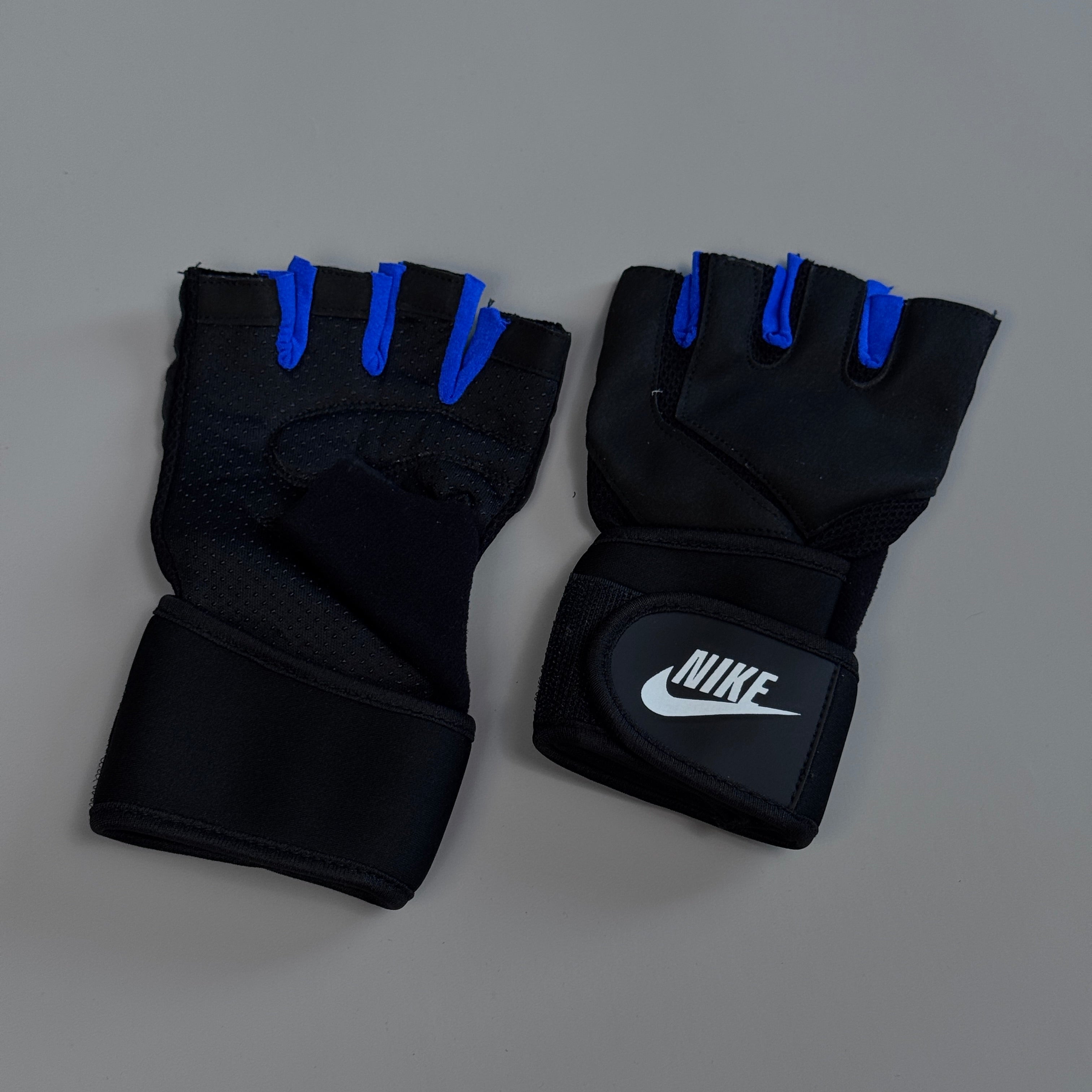 كفوف نايك pk