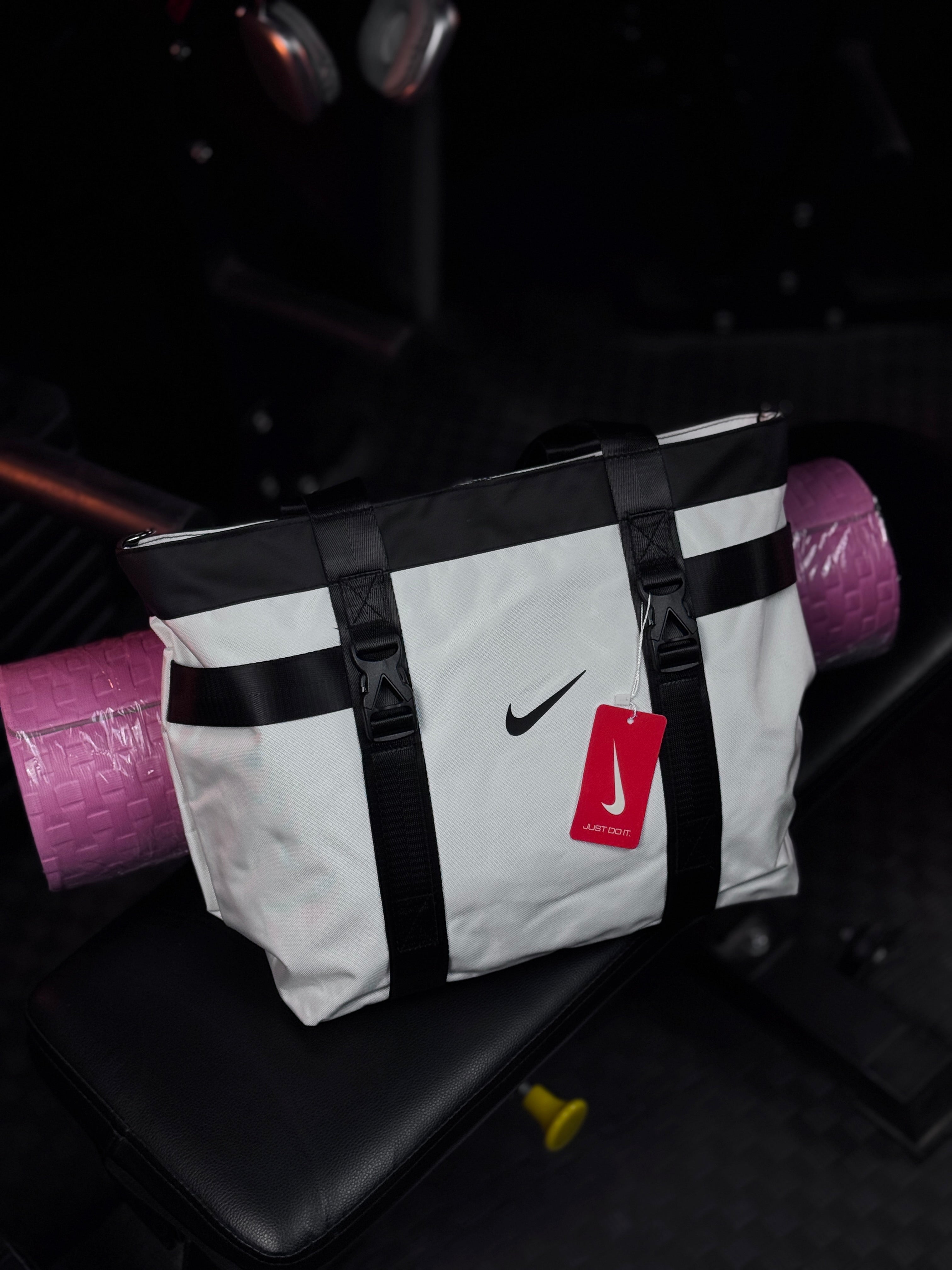 حقيبة حاملة بساط نايك ar