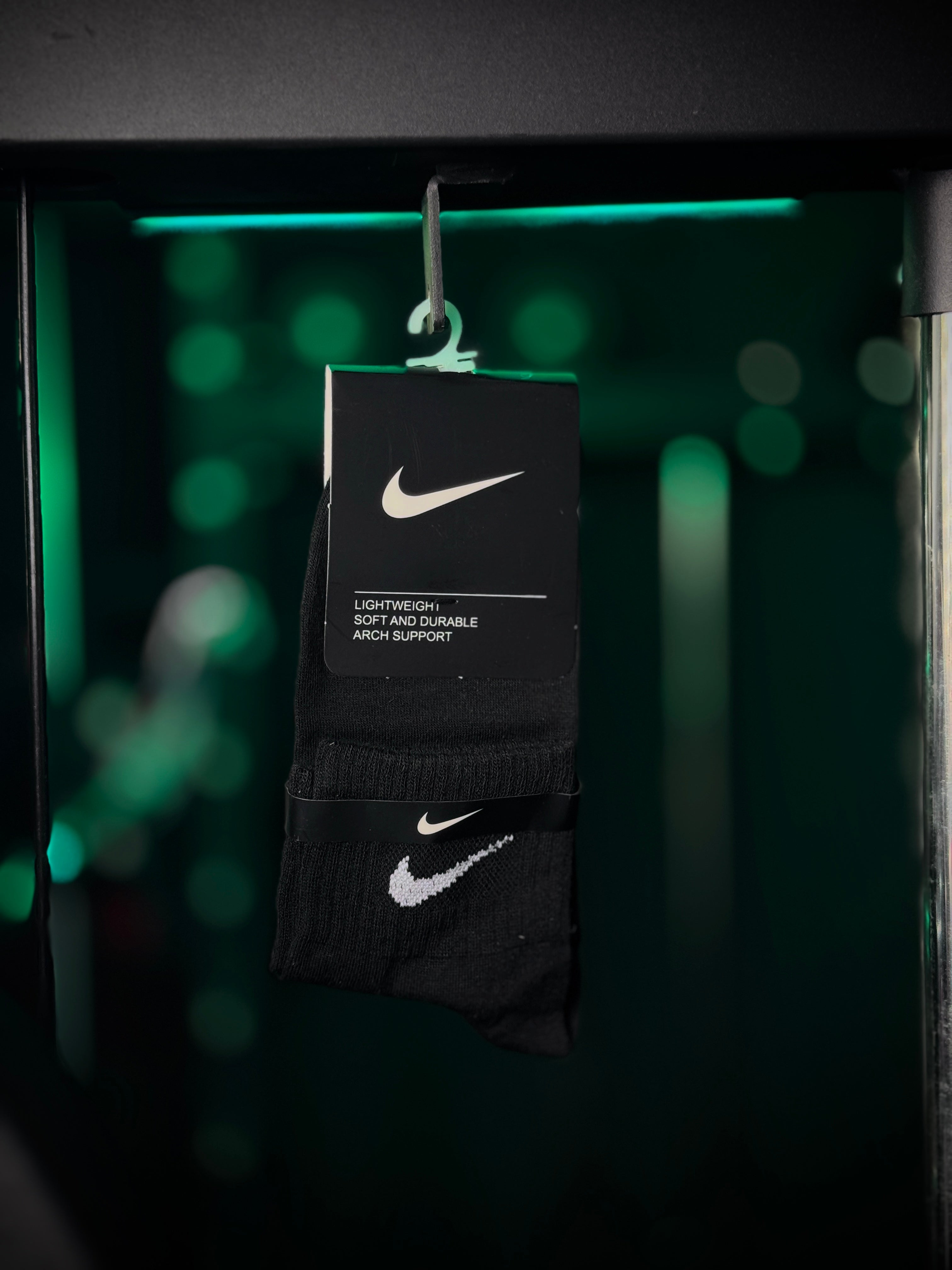 جواريب وسط نايك ar