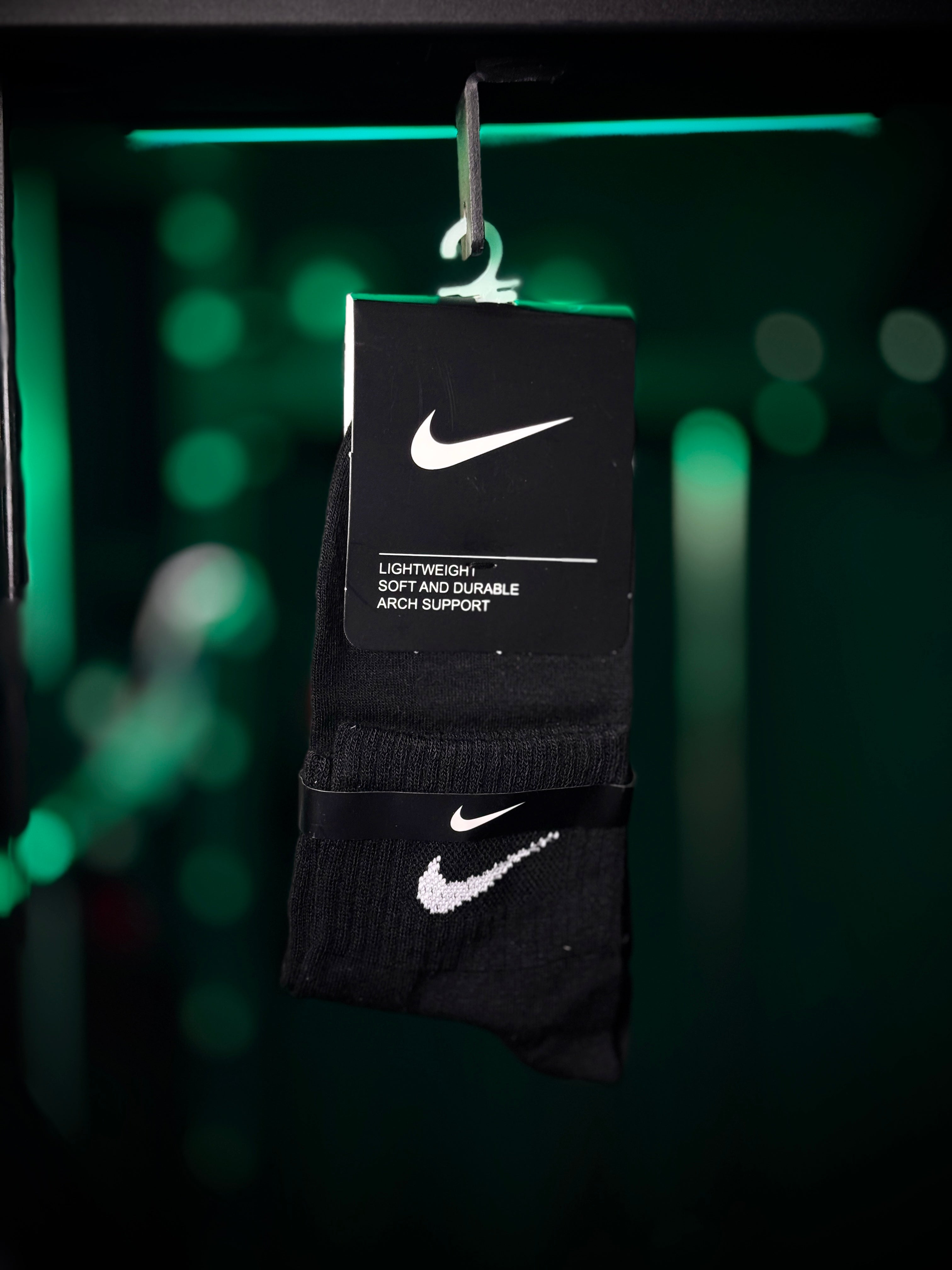 جواريب وسط نايك ar