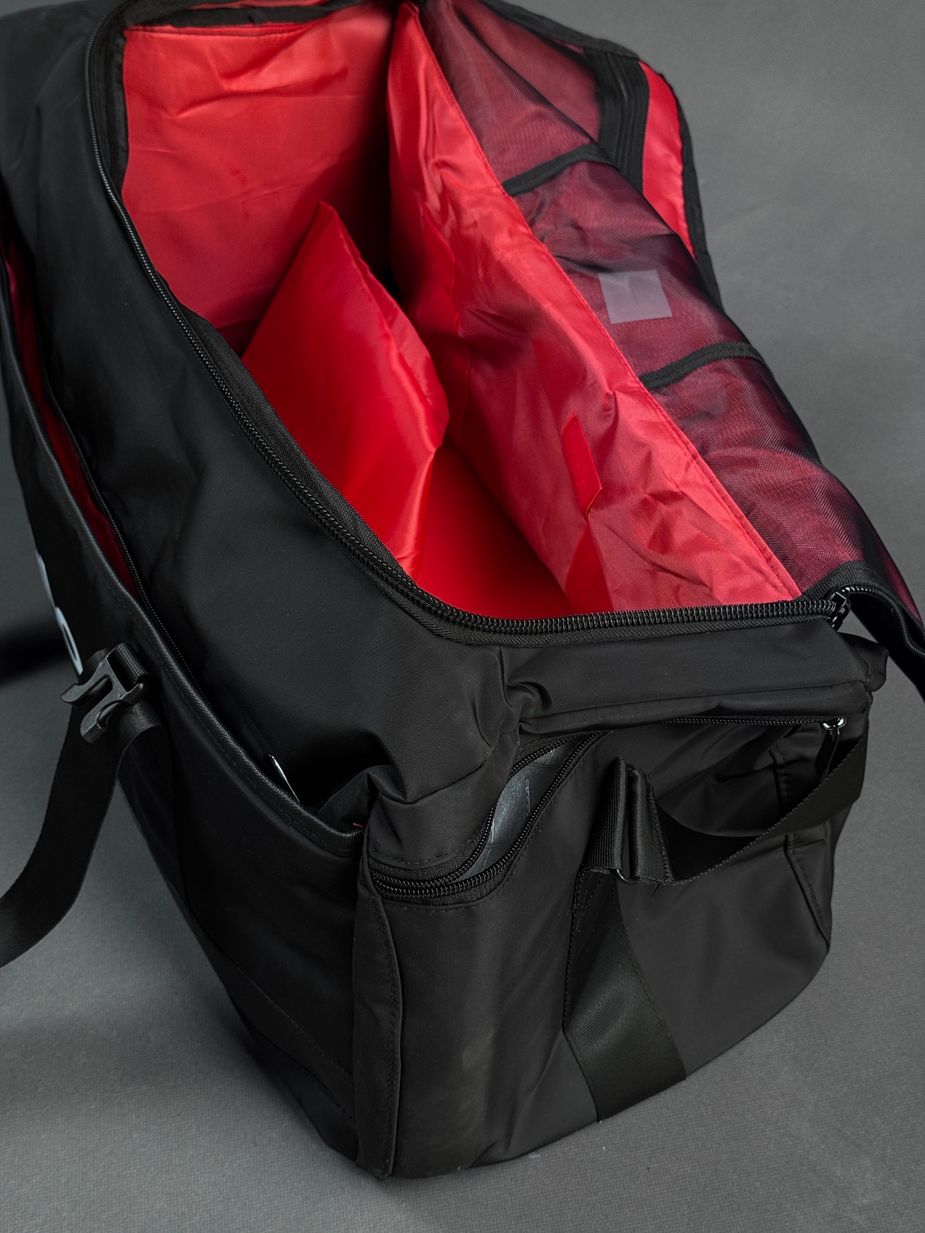 حقيبة محترفين للجم والسفر