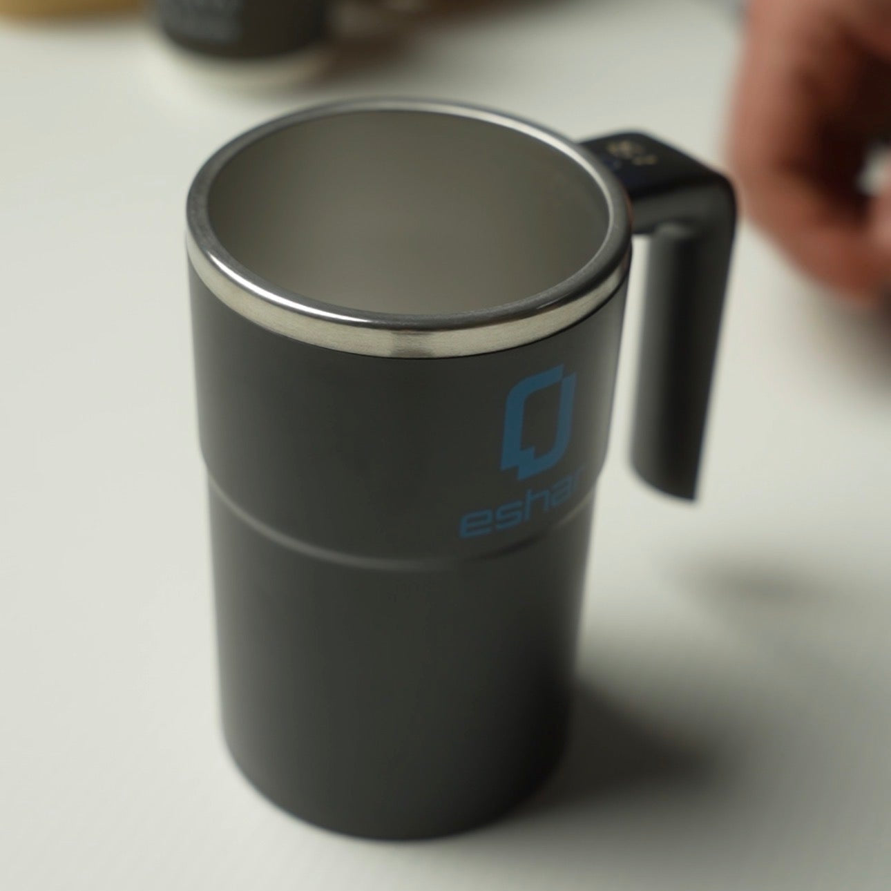 كوب إيشار الذكي ذاتي التحريك – Eshar Smart Mug