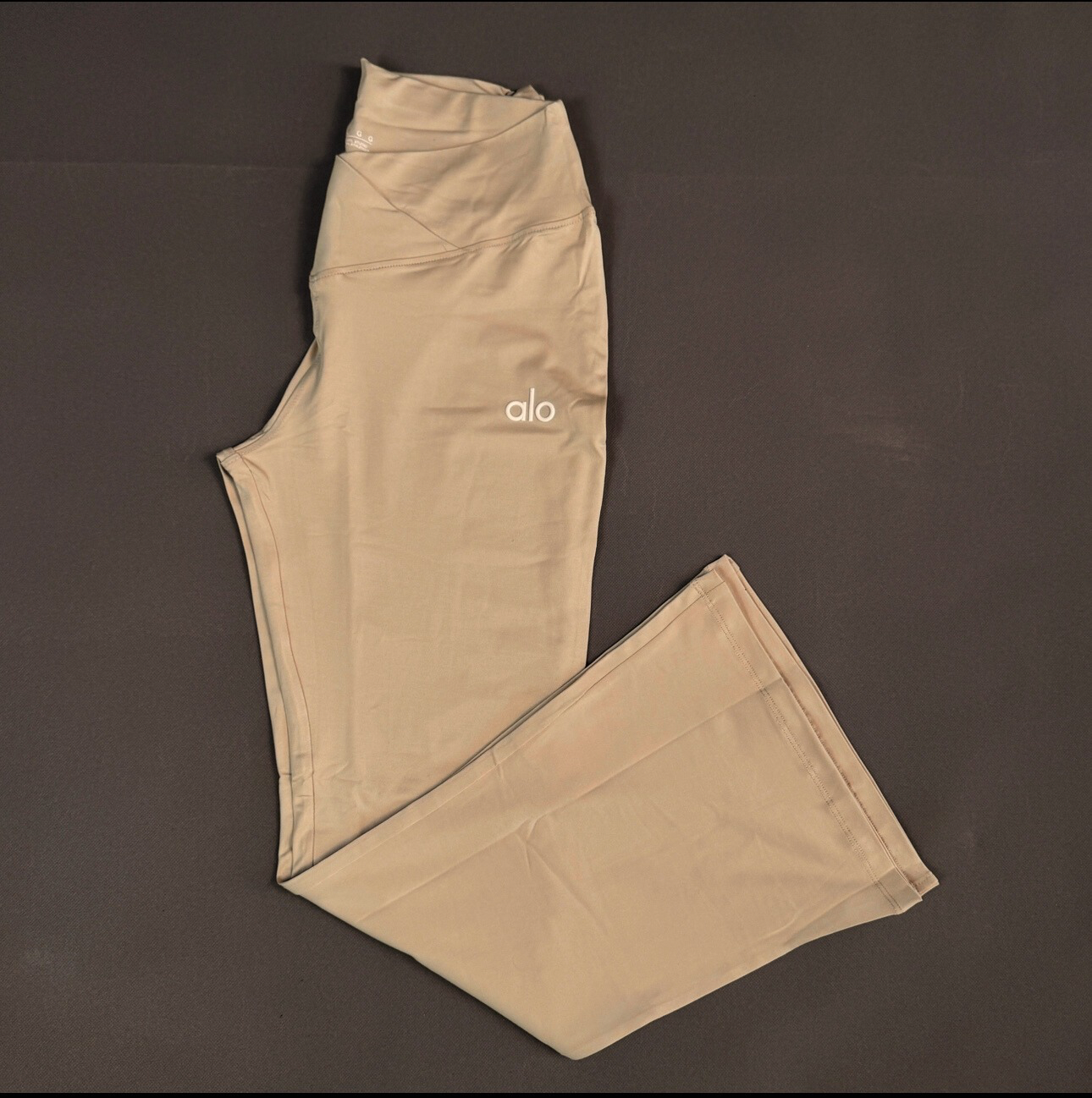 ستريج alo جارلس