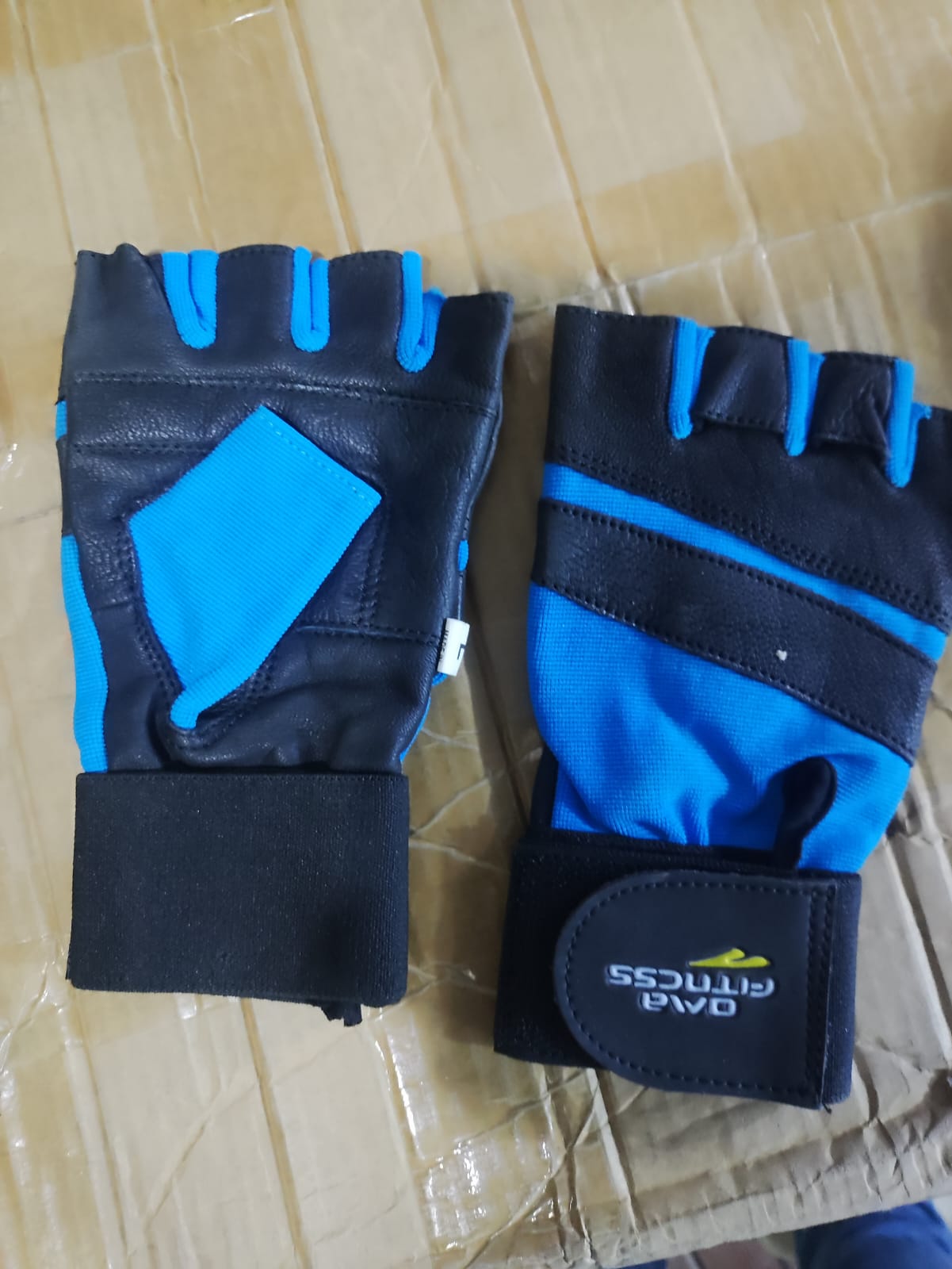 كفوف نسائية بوكا فتنس